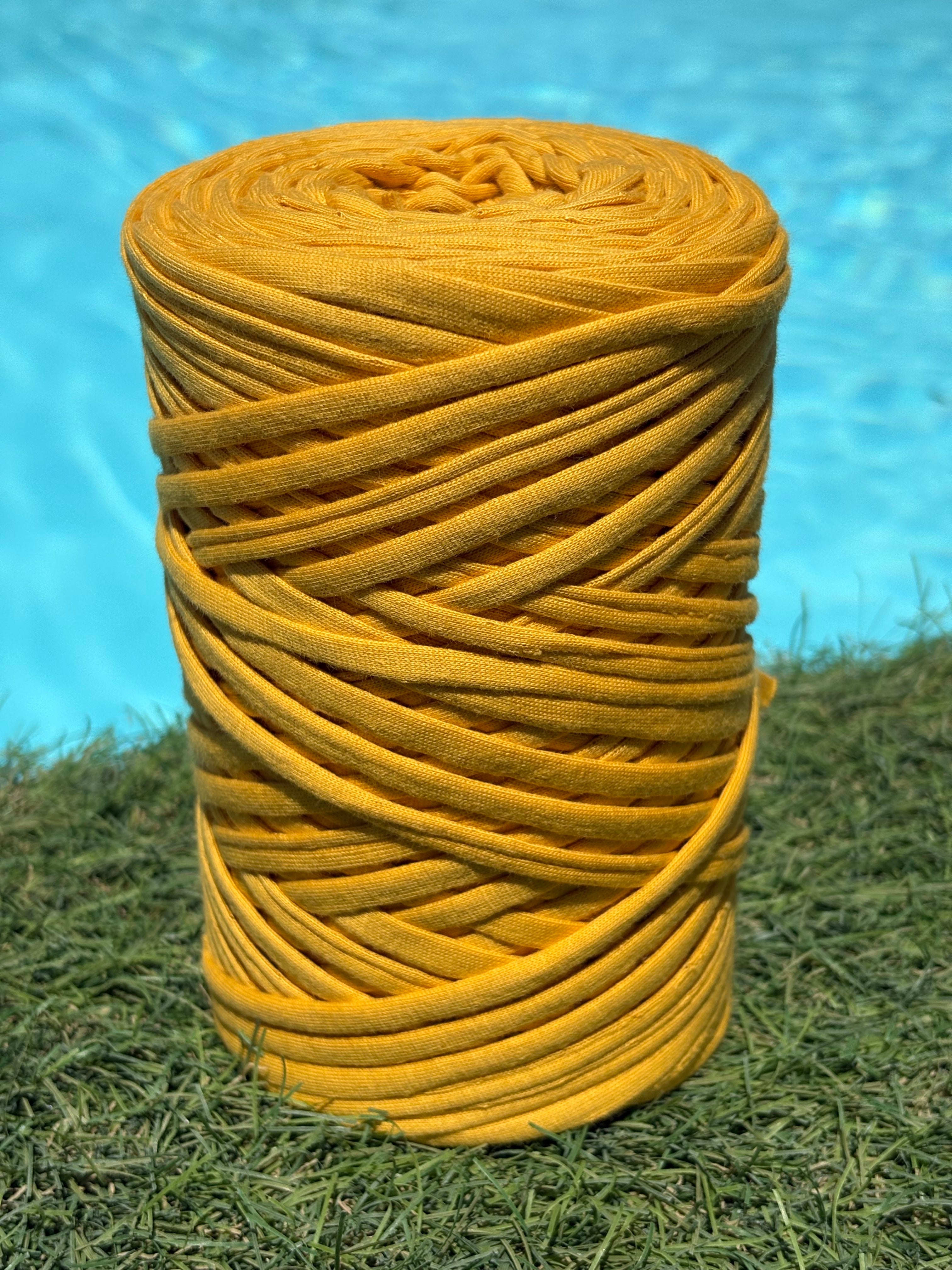 PELOTES DE FILS T-SHIRT S MOUTARDE Les créations de Rosita