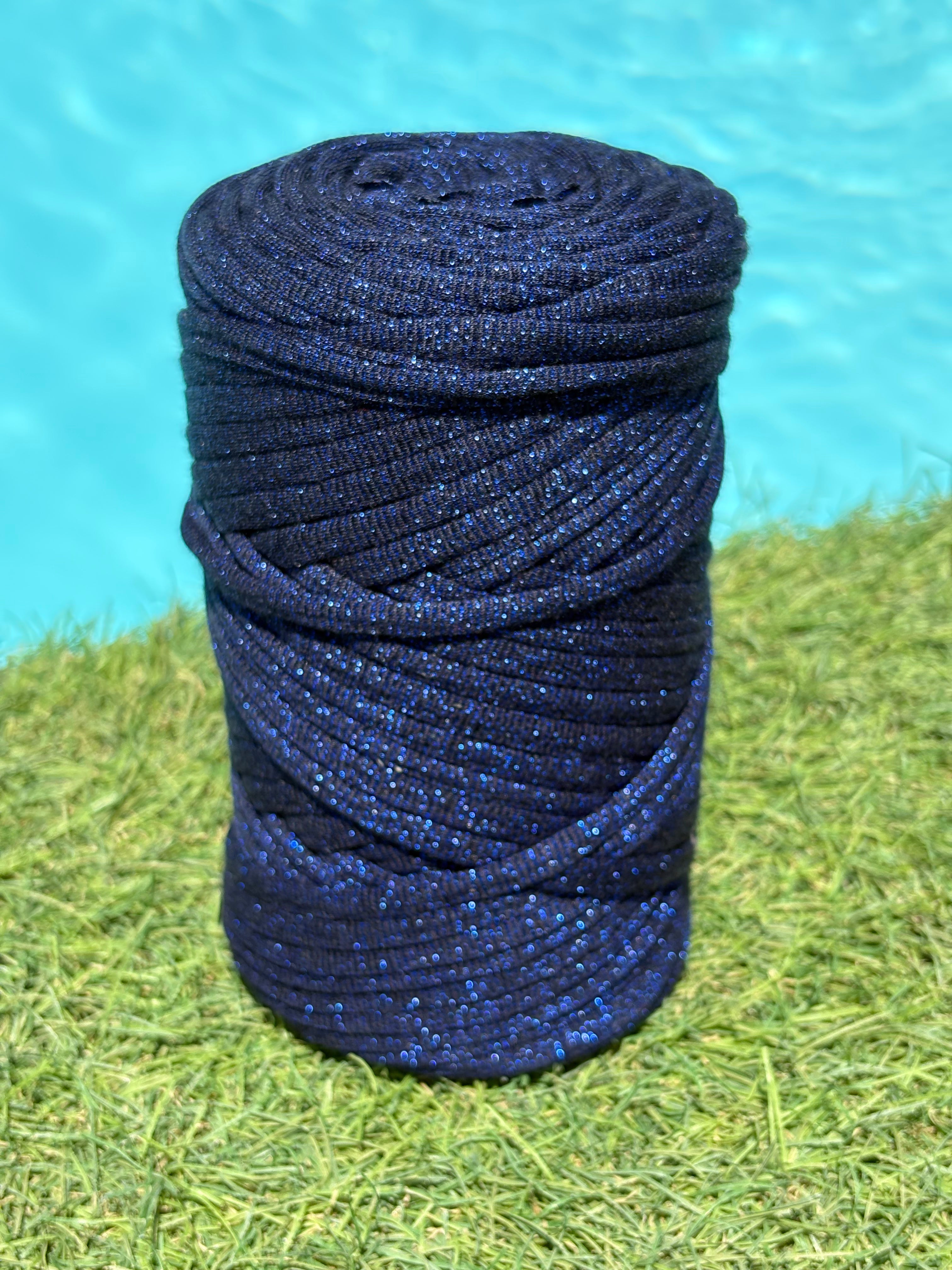 PELOTES DE FILS T-SHIRT S BLEU À PAILLETTES Les créations de Rosita