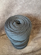PELOTES DE FILS T-SHIRT S NOIR Les créations de Rosita